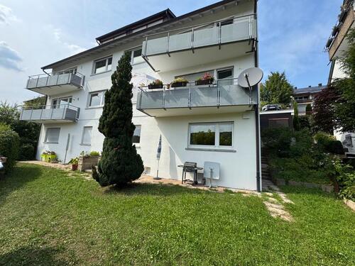 Foto - Frisch-renovierte, helle 2,5-Zimmer-Wohnung im Gartengeschoss mit
