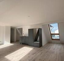 Lichtdurchflutete 2-Zi DG-Wohnung in Hörstein - Alzenau