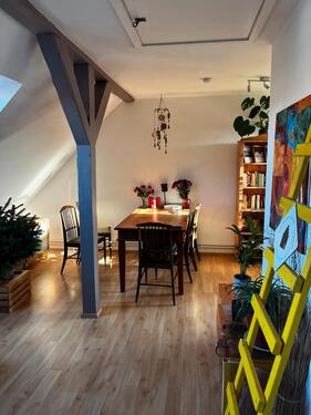 Foto - Helle 3 Zimmer Dachgeschosswohnung