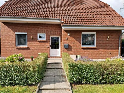 Foto - Einfamilienhaus in Nordenham zu vermieten.