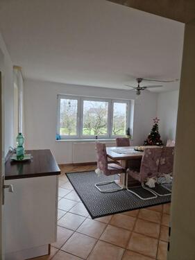 Foto - 4-Zi.-Mietwohnung im 1.OG mit Bakon