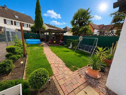 Foto - 4-Zimmer Wohnung mit privatem Garten und Stellplätzen