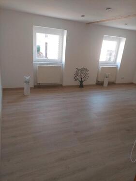 Foto - 4-ZKBB Kernsaniertes EFH in Solms-Albshausen