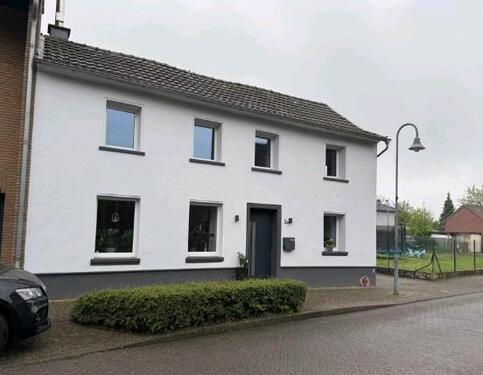 Foto - Wunderschön saniertes Haus in geh. Ausstattung