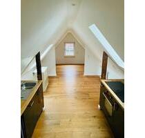 Anfragestop4,5-Zimmer-Mietwohnung mit Dachboden und Gartennutzung - Oldenburg Bürgeresch