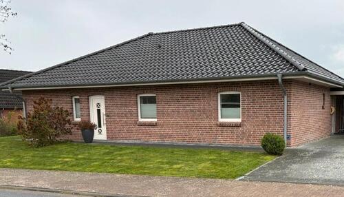 Foto - Moderner, barrierefreier Winkelbungalow mit Garten in Bredstedt