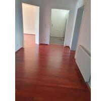 Wohnung mit separaten Eingang - 1.300,00&nbsp;EUR Kaltmiete, ca.&nbsp; 96,00&nbsp;m&sup2; in Castrop-Rauxel (PLZ: 44579) Bladenhorst