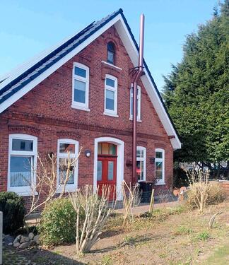 Foto - 1-2-Familenhaus zentral in Langen