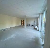 Büro oder Laden mit Schaufenster im Erstbezug - Gießen Allendorf