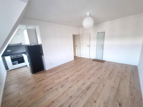 Foto - 1 Zimmer Dachgeschoßwohnung zur Miete in Leipzig