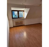 Schöne 2,5 Raum Wohnung in 45355 Essen-Borbeck