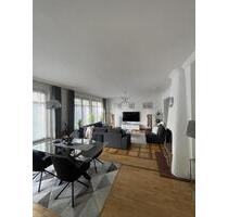 3-Zimmer-Altbauwohnung in zentraler Lage von Pempelfort - Düsseldorf