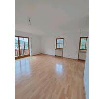 Helle 2 Zi. Whg. mit Balkon Terrasse und kl. Garten - Falkenstein