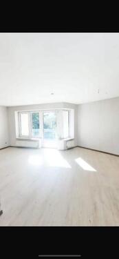 Foto - 3 Zimmerwohnung - 900,00&nbsp;EUR Kaltmiete, ca.&nbsp; 71,00&nbsp;m&sup2;