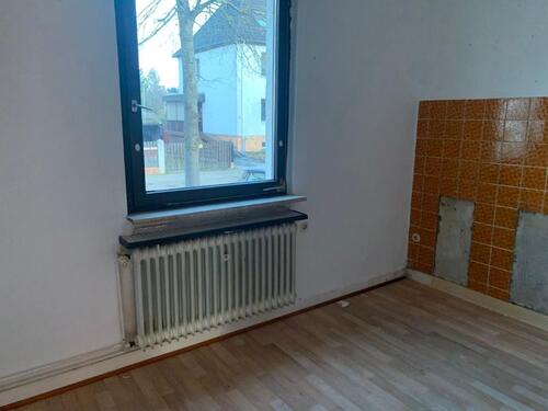 Foto - Geräumiges Mehrfamilienhaus mit zwei Wohnung und Ausbaupotenzial