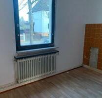 Geräumiges Mehrfamilienhaus mit zwei Wohnung und Ausbaupotenzial - Offenbach am Main Bieberer Berg