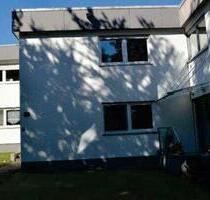 Wohnhaus mit Garage - Veräußerung im Höchstbieterverfahren - Enkenbach-Alsenborn