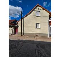 Kleines Einfamilienhaus - 50.000,00 EUR Kaufpreis, in Greußen (PLZ: 99718)