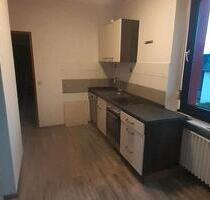 Wohnung 4 Zimmer HWR Küchenzeile Parkplatz Warm 950.00 - Hundsangen