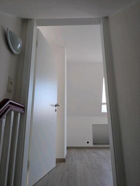 Foto - 2 Zimmer Dachgeschosswohnung zu vermieten