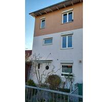 Reihenendhaus in Stuttgart-Hausen mit Garten und TG-Stellplatz