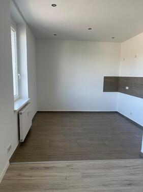 Foto - 2 Raum Wohnung neu saniert - 280,00&nbsp;EUR Kaltmiete, ca.&nbsp; 48,00&nbsp;m&sup2;