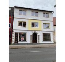 Geschäfts und Wohnhaus mit Garten und Baufläche. - Bremen Blockland