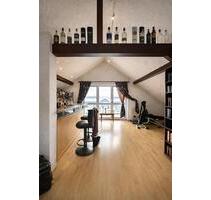 Helle Wohnung DG zu vermieten - HomburgErbach (provisionsfrei)