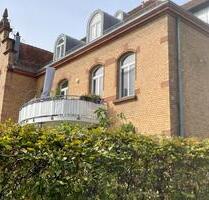 Großzüge Altbauwohnung mitten in der Stadt - Breisach am Rhein