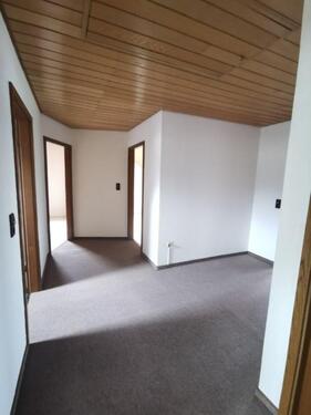 Foto - Schöne 4 12 -Zimmer-Wohnung in sehr ruhiger Lage