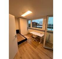 Frisch renoviertes Zimmer in 4er WG mit Privatbalkon - Heilbronn Frisch renoviertes Zimmer in 4er WG mit Privatbalkon - Heilbronn