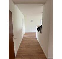 Helle Gewerbeeinheit in Leimen mit 3 Stellplätzen zur Langzeitmie - Schriesheim