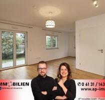 ERDGESCHOSSTRAUM mit TERRASSE - 2 Zimmer, 57 m², EBK, TG-Stellplatz - Harxheim