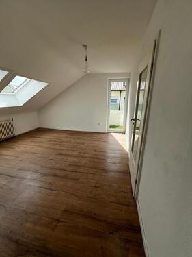 Foto - Helle , Neu renovierte Wohnung Zentral frei von Privat