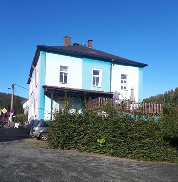 Foto - Großes Ein-Mehrfamilien Haus in idyllischer Lage