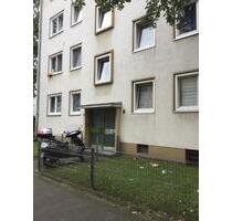 Preiswerte und frisch sanierte 2-Zimmer-Wohnung - Köln Kalk