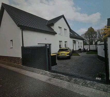 Foto - Haus, Einfamilienhaus, Wohnung, WG