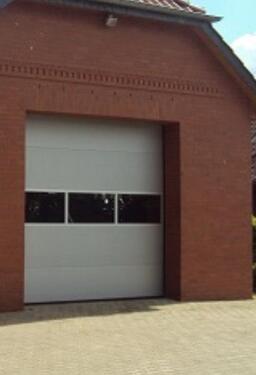 Foto - Gage zu vermieten - 150,00&nbsp;EUR Kaltmiete, ca.&nbsp; 18,00&nbsp;m&sup2;