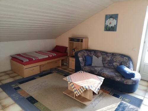 Foto - 1-Zimmerwohnung - 300,00&nbsp;EUR Kaltmiete, ca.&nbsp; 27,00&nbsp;m&sup2;