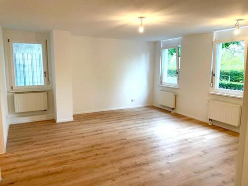 Foto - Frisch renovierte, barrierefreie 2-Zimmer-Wohnung mit Balkon