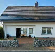 Schönes Einfamilienhaus in Büttendorf. Besichtigungen am 2526.10 - Hüllhorst