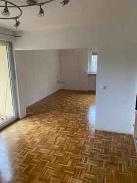 Foto - 3-Zimmer Wohnung mit EBK - 800,00&nbsp;EUR Kaltmiete, ca.&nbsp; 82,00&nbsp;m&sup2;