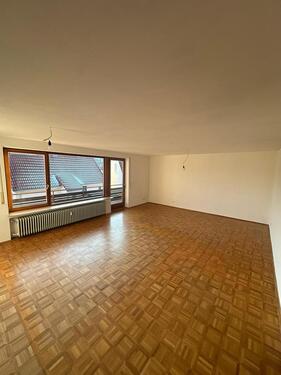 Foto - Freundliche 3-Zimmer-Wohnung mit Balkon und Garage in Westhausen