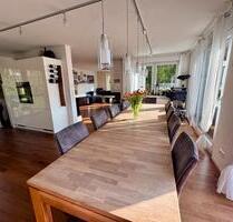 Exklusives Penthouse mit Aufzug direkt in die Wohnung - Freiberg am Neckar