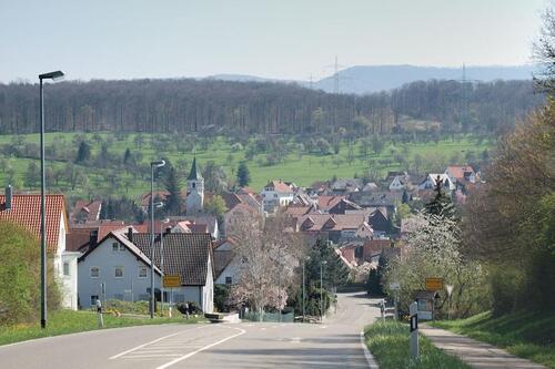 Foto - Helle 3 Zimmer Massonette Wohnung mit Balkon und TG Stellplatz