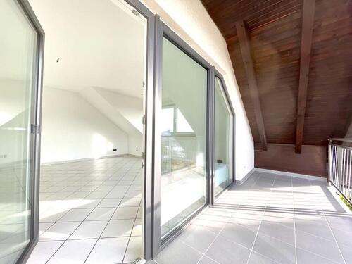 Foto - Dachgeschoßwohnung in Ober-Olm zur Miete