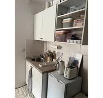 1 und 12 Zimmer Wohnung zur Miete Dresden - Haselbachtal