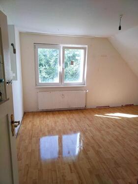 Foto - 2,5 ZKB *Renovierungsdeal* - 620,00&nbsp;EUR Kaltmiete, ca.&nbsp; 60,00&nbsp;m&sup2;