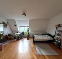 Zimmer in 3er-WG direkt gegenüber vom Hauptbahnhof - Kiel Südfriedhof