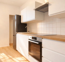 2-Zi Whg in in Riesa mit neuer Einbauküche u. Balkon ab 01.02.